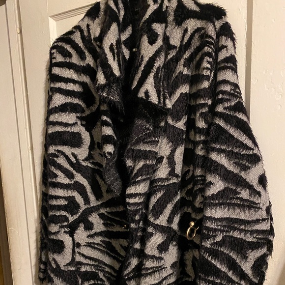 Brand new jacket - Picture 2 of 3